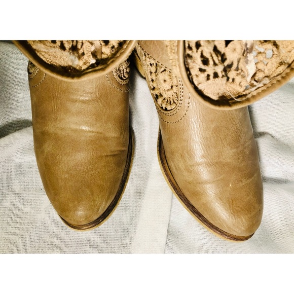 Bare Traps Palena Buckled Crochet Booties in Excellent Condition! - Picture 4 of 16